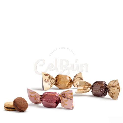 Baci di Dama -  biscuiți tradiționali din Piemont cu migdale și alune de pădure, umpluți cu ciocolată neagră ~ 100 g